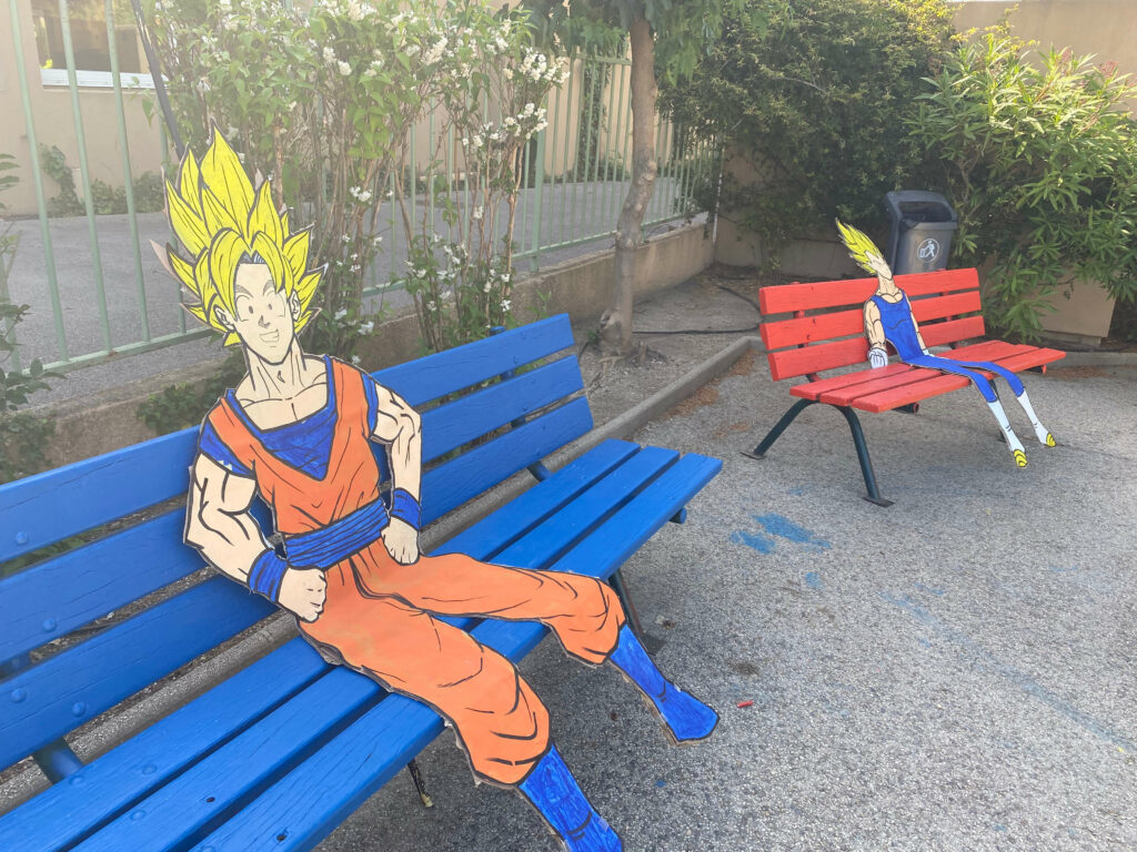 Banc décoré par les élèves
